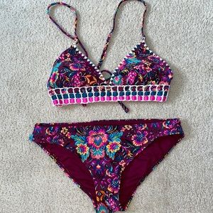Xhilaration top & bottom bathing suit